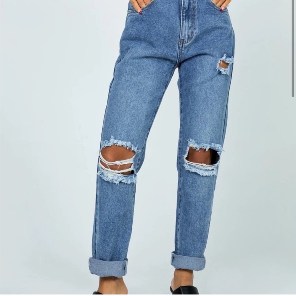 Princess Polly Hayden High Rise Cuffed Crop Distressed Boyfriend Jeans Size 4 US - Picture 2 of 12